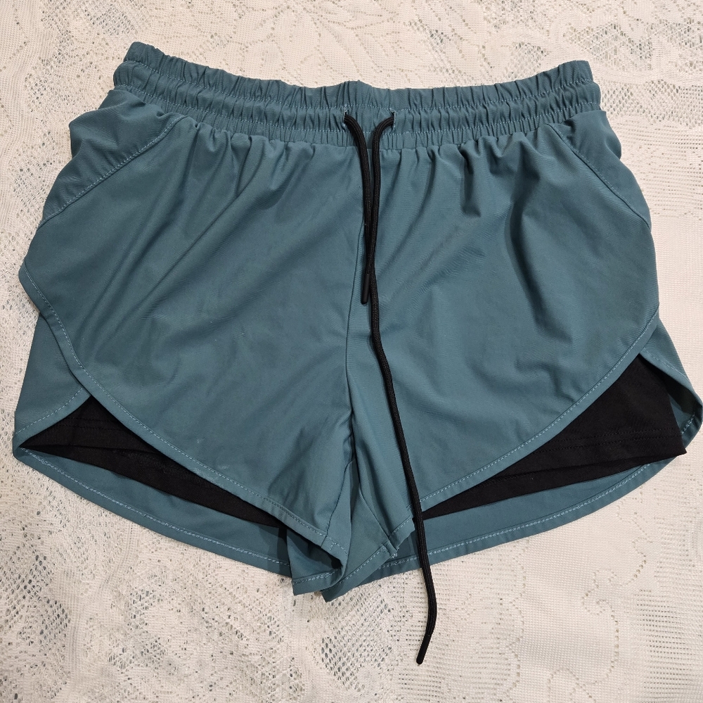 BlevonH Shorts Women Size S Active Athletic Yoga Sports Runner Black Drawstring